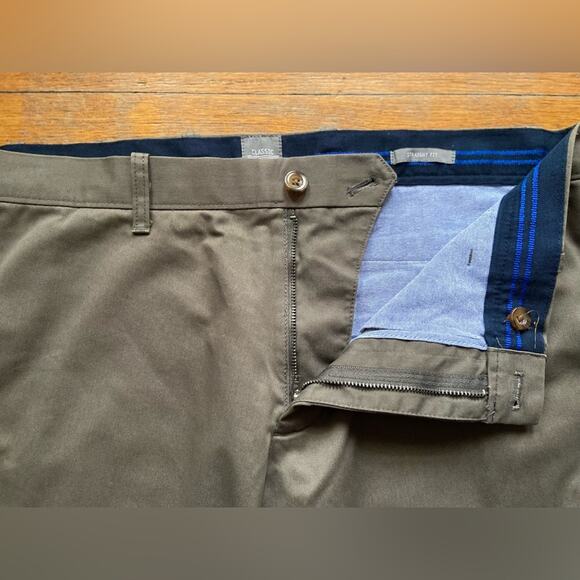 GAP Classic Khakis Straight Fit Brown Flat Front Chinos sz 34x30 - Picture 4 of 8